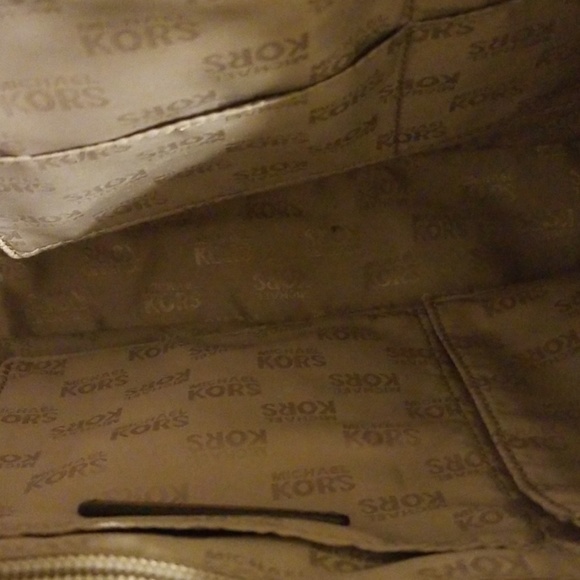 Handbag - Picture 4 of 5